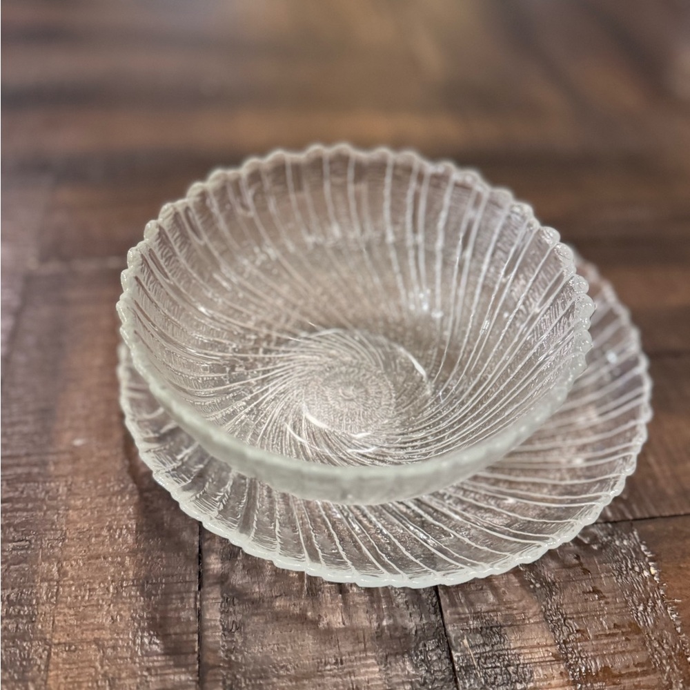 Vintage Arcoroc sea breeze swirl bowl and plate